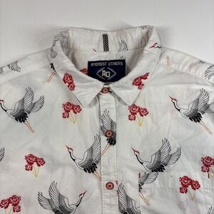 Amongst Others Men Button Down Shirt M 100% Cotton - Japanese Red-Crown Cranes